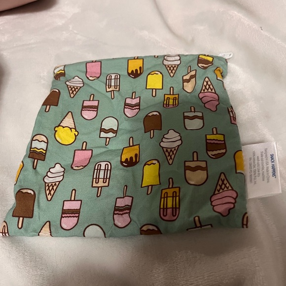 Itzy Ritzy bundle - Picture 5 of 5